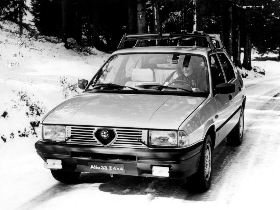  Alfa Romeo 33 1.5 4x4 (905) 1984 года  (фото 7 из 11)